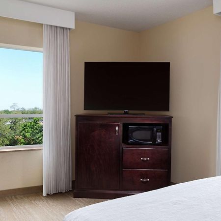 Hampton Inn & Suites Washington-Dulles International Airport Sterling Εξωτερικό φωτογραφία