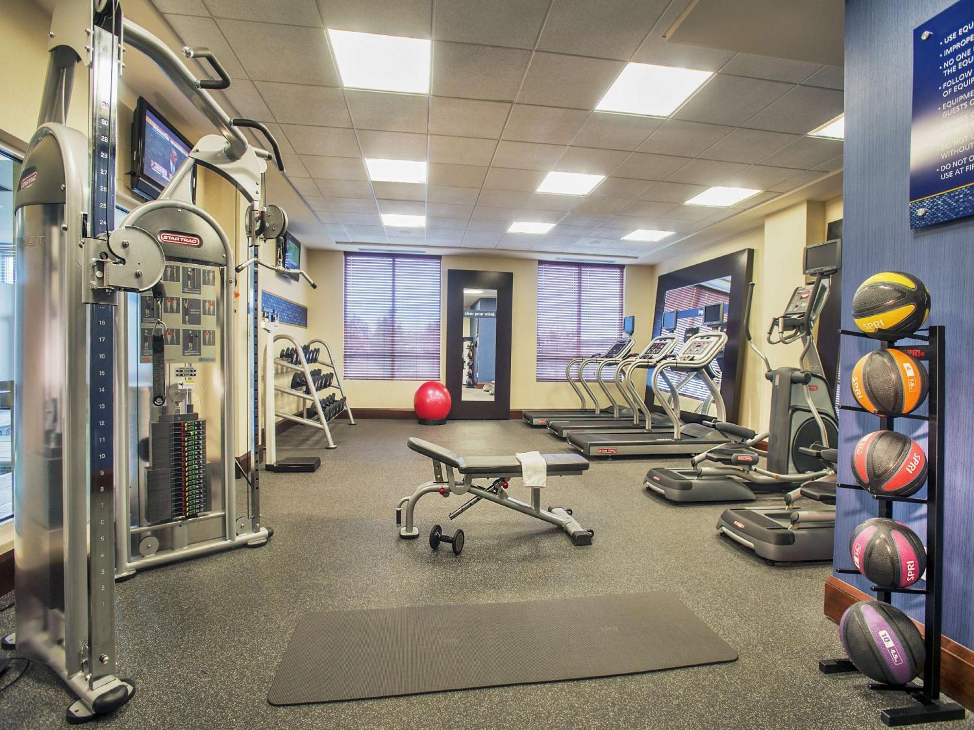 Hampton Inn & Suites Washington-Dulles International Airport Sterling Εξωτερικό φωτογραφία